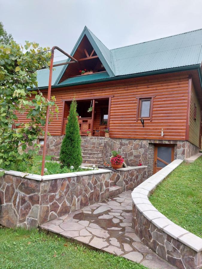 Садиба Під Чертежиком Kolochava Exterior photo